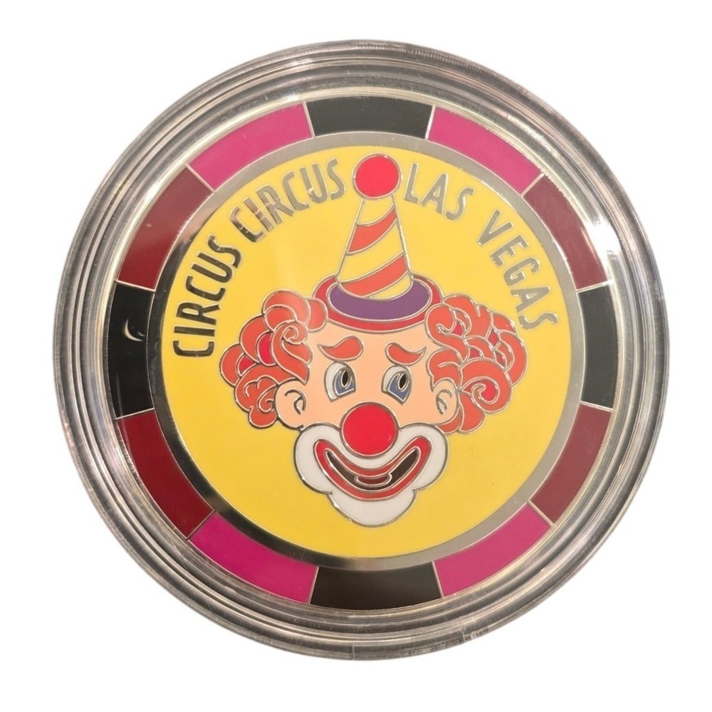 Circus Circus Las Vegas Souvenir Tokens Set of 2 Clown Casino Medallions Vintage - Picture 3 of 6